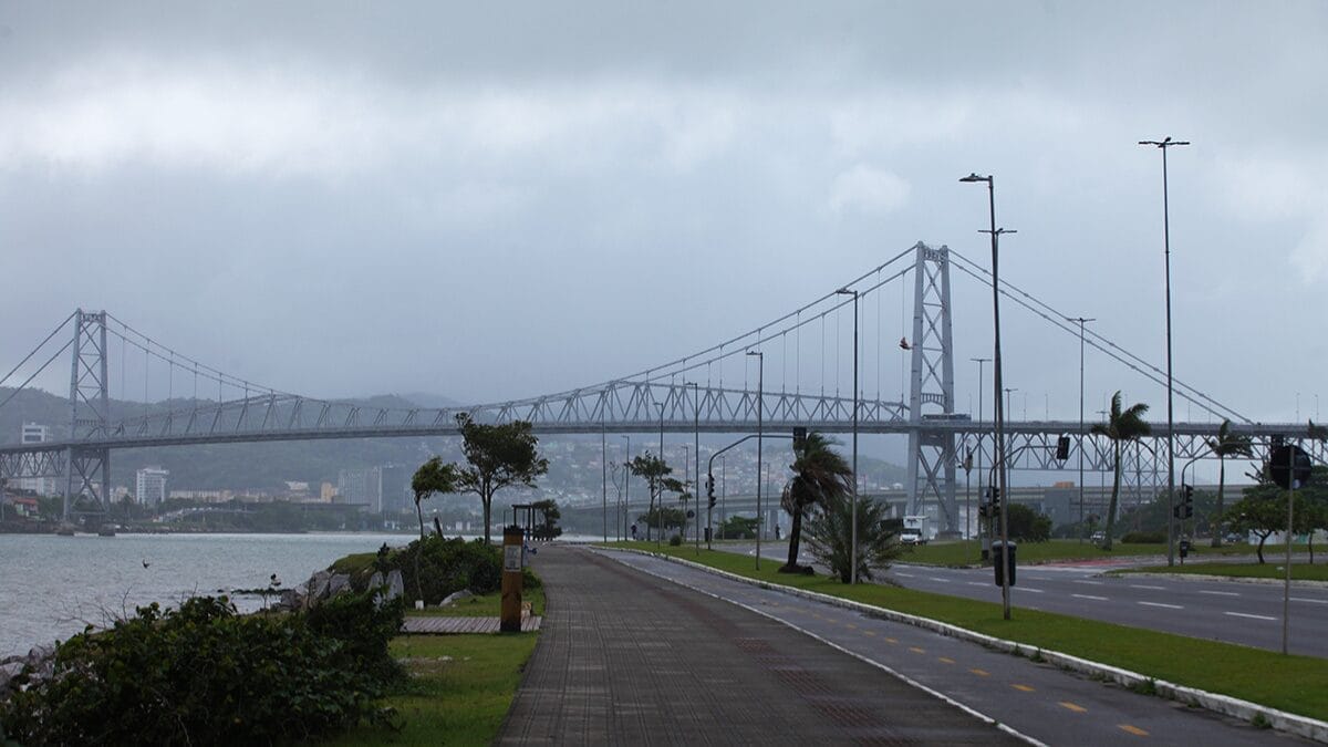 Alerta em SC: Temporais e Risco de Alagamentos Nesta Quarta
