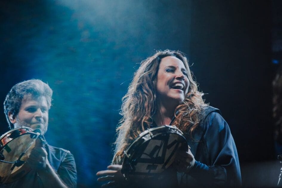 Ana Carolina lança novo EP com cinco faixas da turnê