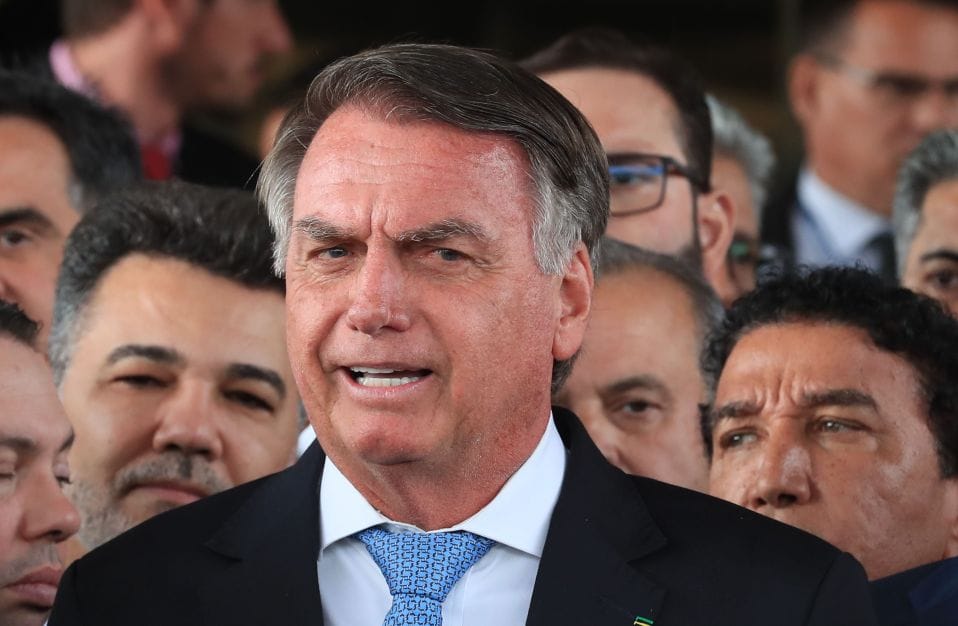 Bolsonaro Critica Moraes por Usar Aeronave da FAB em Viagem