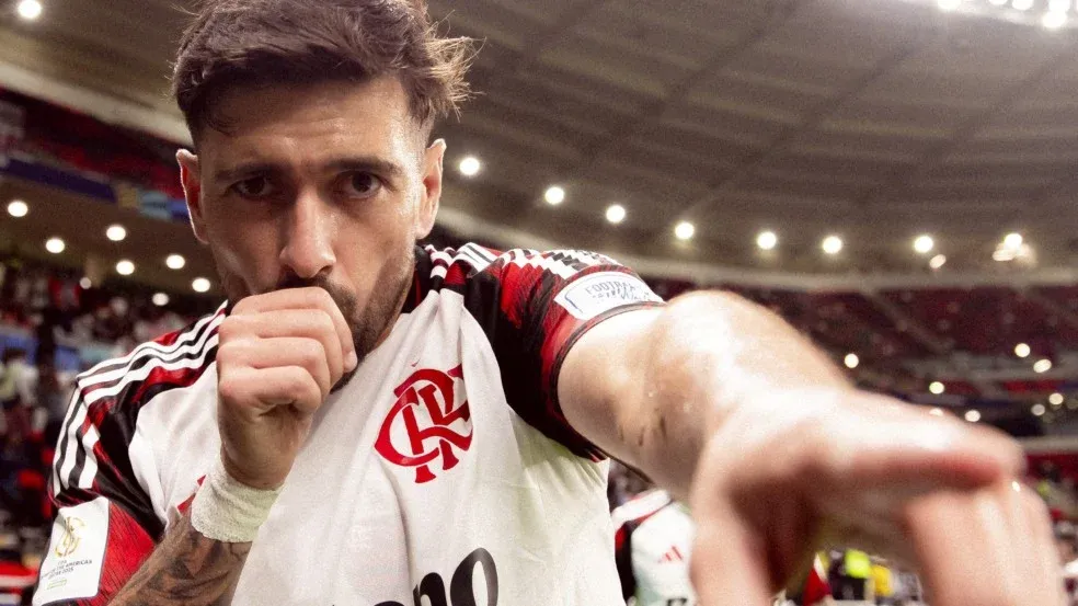 Arrascaeta faz a festa: Flamengo vence Cruz Azul e segue sonhando com o título mundial