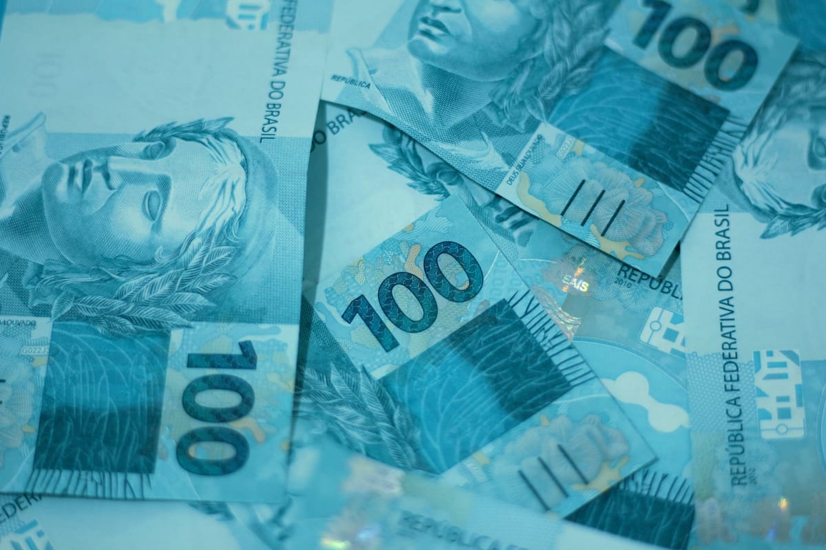 Banco Central: R$ 5,8 bilhões esquecidos; como consultar e ativar resgate pelo Pix