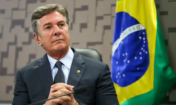 Ex-presidente Fernando Collor é preso em Maceió: pena em regime fechado