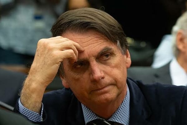 Moraes autoriza cirurgia eletiva para Bolsonaro e nega prisão domiciliar