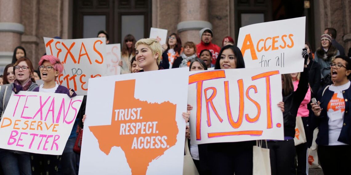 No caso do Texas, painel federal de apelações diz que abortos de emergência não são exigidos pela lei de 1986