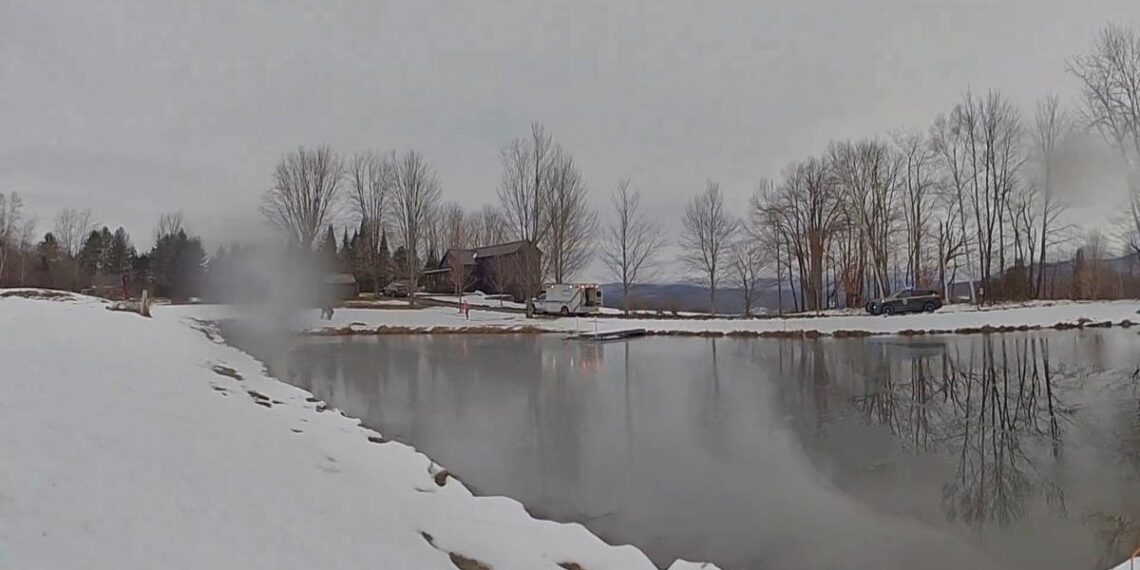 Policial estadual mergulha em lago gelado de Vermont para salvar menina de oito anos
