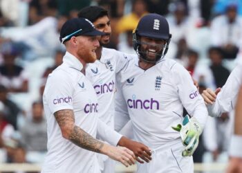 Índia x Inglaterra AO VIVO: teste a pontuação e atualizações do críquete enquanto Shoaib Bashir reivindica dois postigos após Joe Root ton
