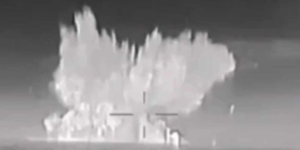 Guerra Ucrânia-Rússia – ao vivo: forças de Putin bombardeiam a cidade natal de Zelensky pela segunda noite em ataque de drones