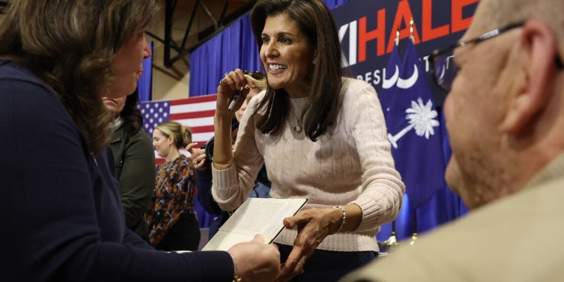 Haley corteja democratas e independentes na Carolina do Sul antes das primárias de sábado