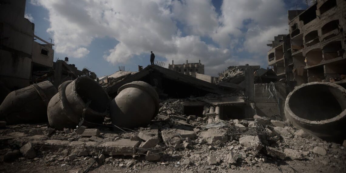Homem de Gaza diz que perdeu 103 parentes em bombardeio israelense