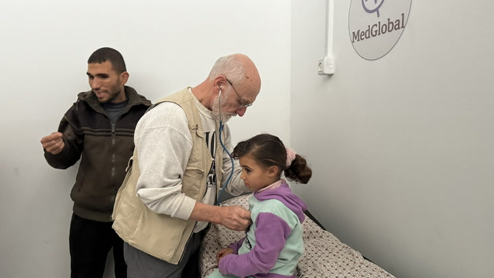 Chicago doctor describes heartbreaking scenes in Rafah, vows to return