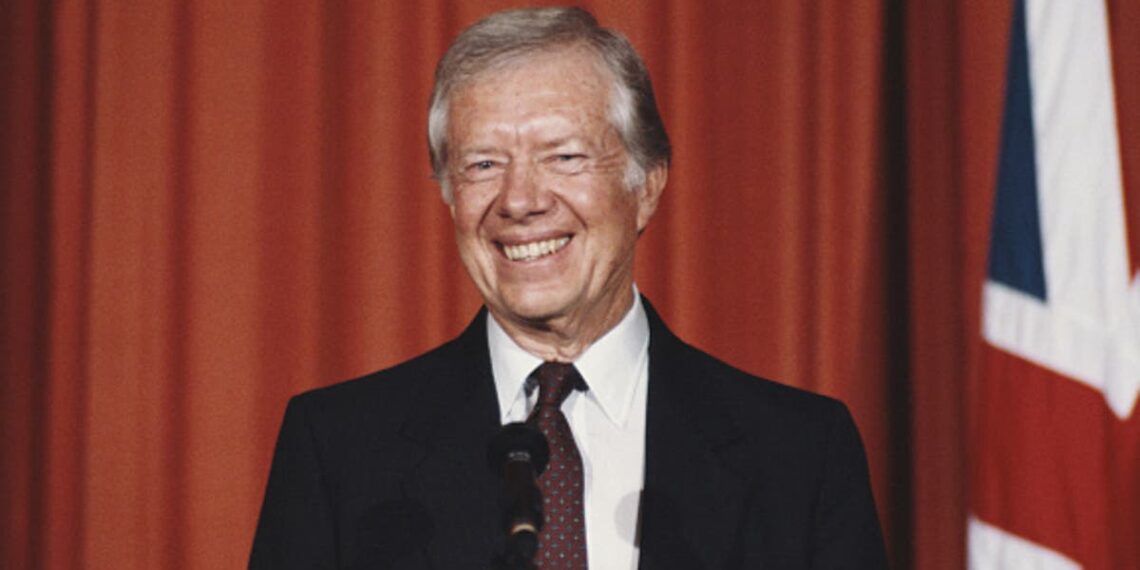 Neto de Jimmy Carter dá atualizações sobre a condição do ex-presidente após ano em cuidados paliativos