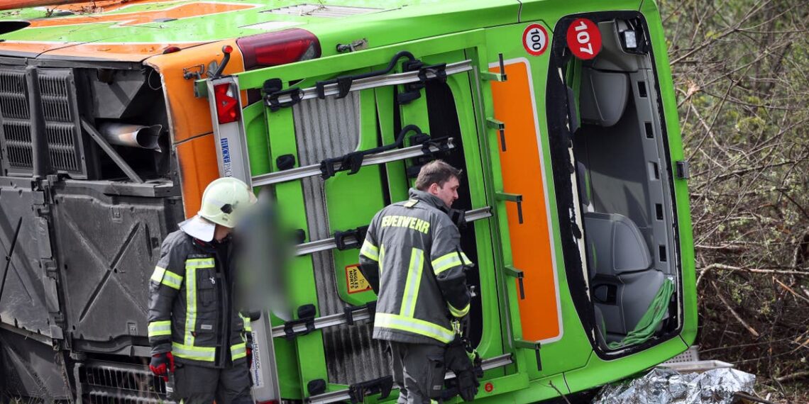 Pelo menos cinco mortos em acidente de autocarro na Alemanha