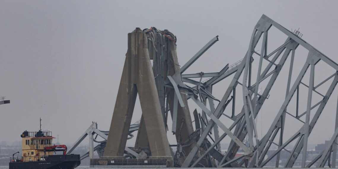 Assista à imagem ao vivo dos destroços da ponte de Baltimore após dois corpos encontrados durante a missão de recuperação