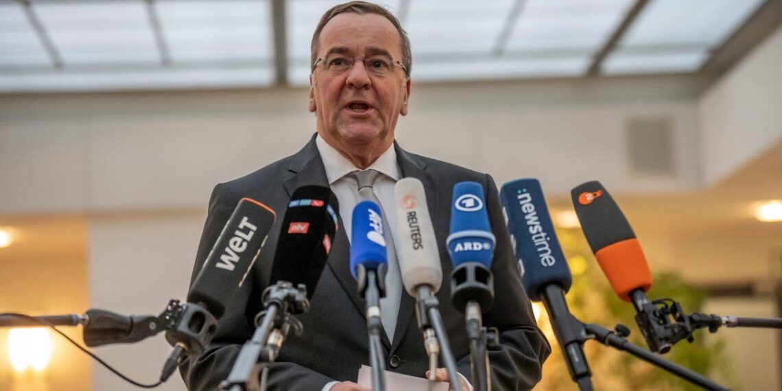 Ministro alemão revela como a Rússia conseguiu invadir negociações militares ultrassecretas