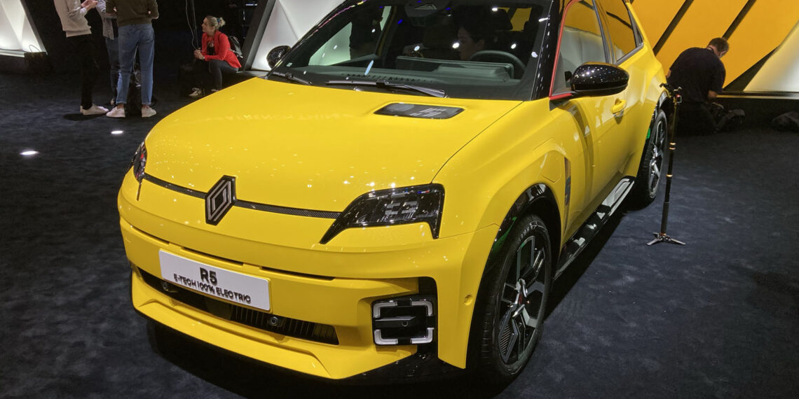 Novo design do Renault 5 pode durar “20 anos”, dizem designers