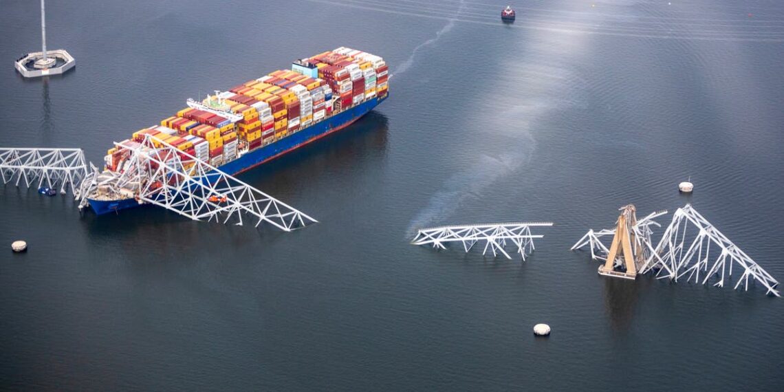 O colapso da ponte de Baltimore provoca perturbações comerciais com portos inutilizáveis ​​– que impacto económico terá?