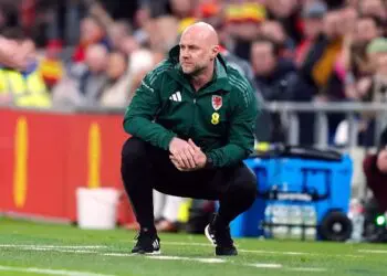 Rob Page permanecerá como técnico do País de Gales, apesar do fracasso na qualificação para o Euro 2024