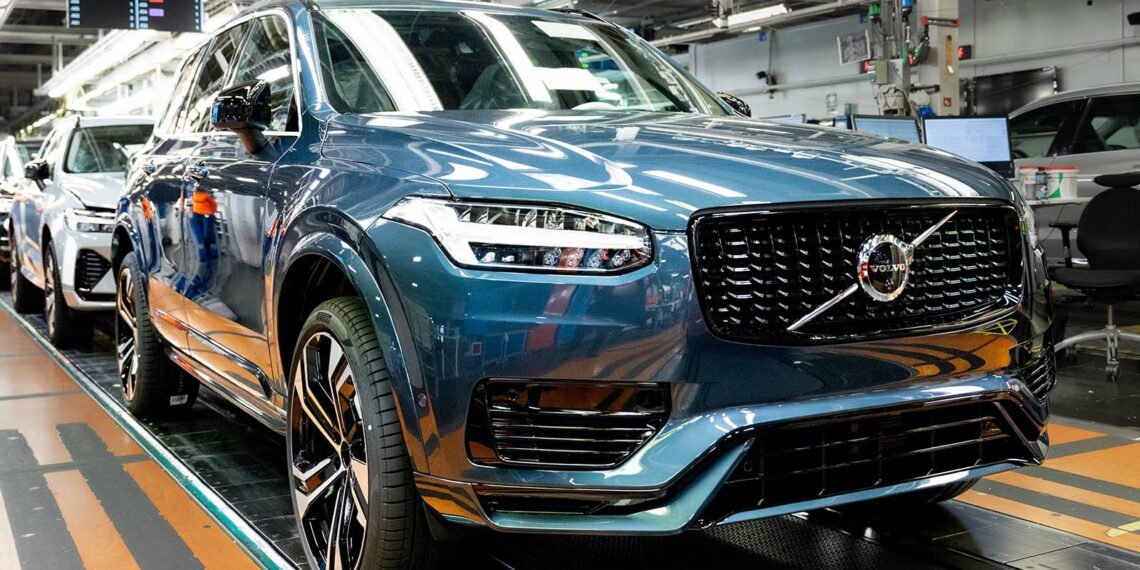 Volvo produz seu último carro com motor diesel
