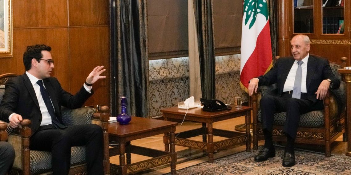 Alto diplomata francês chega ao Líbano na tentativa de intermediar a suspensão dos confrontos Hezbollah-Israel