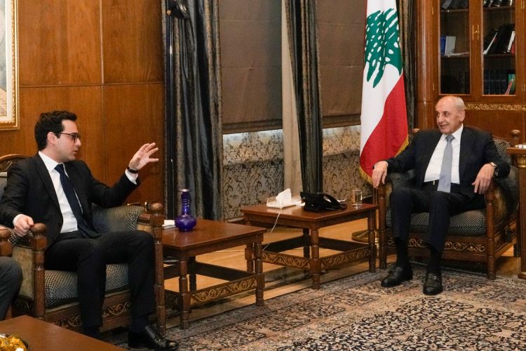 Alto diplomata frances chega ao Libano para negociar tregua entre