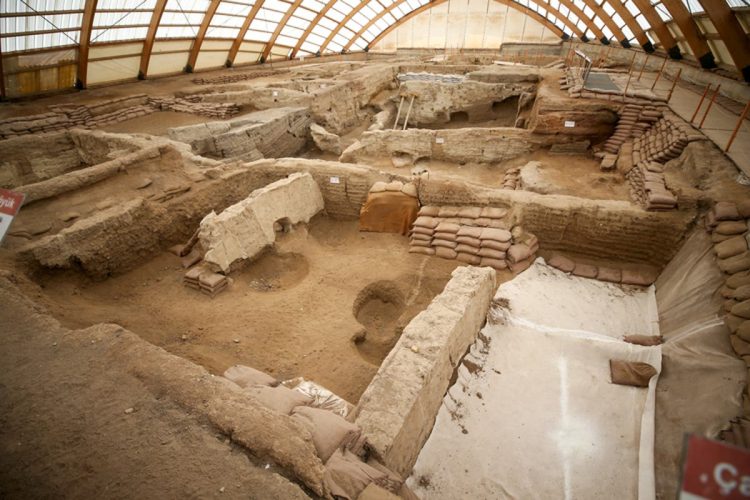 Arqueologos encontram possivel pedaco de pao mais antigo do mundo