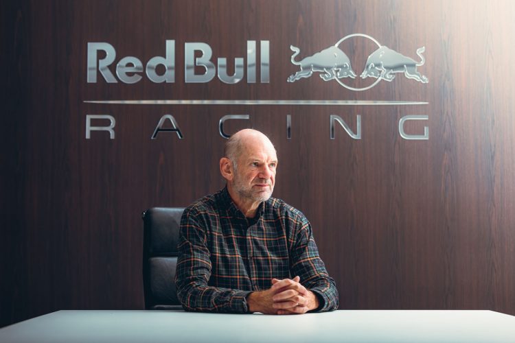 Artigo Adrian Newey saira da Red Bull revela relatorio