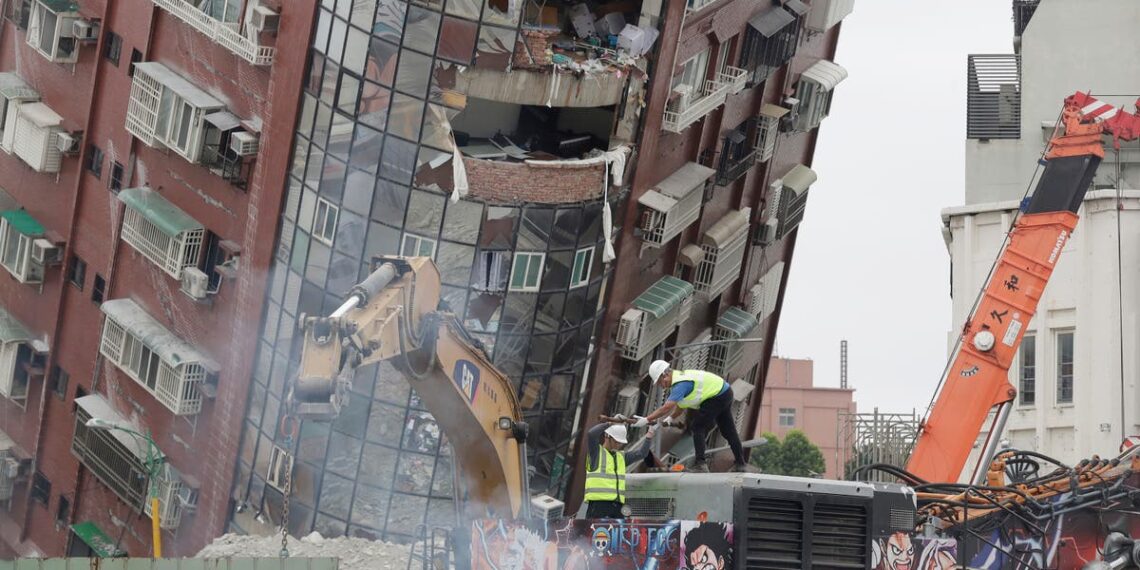 Assista ao vivo: Os esforços de resgate do terremoto em Taiwan continuam enquanto o número de mortos aumenta
