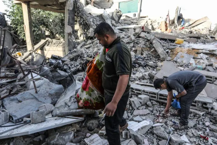 Conflito Israel Gaza Forca extrema das forcas israelenses e fuga de