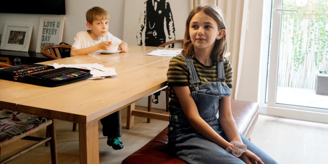 As crianças da Polónia alegram-se com a proibição dos trabalhos de casa.  O resto do mundo observa os resultados