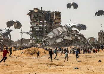 EUA planejam construir cais de ajuda a Gaza com a marca de 'cortina de fumaça' para permitir a invasão israelense de Rafah