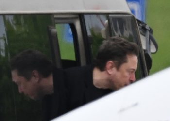 Tesla e Baidu de Elon Musk unem forças para construir carros que se dirijam sozinhos na China