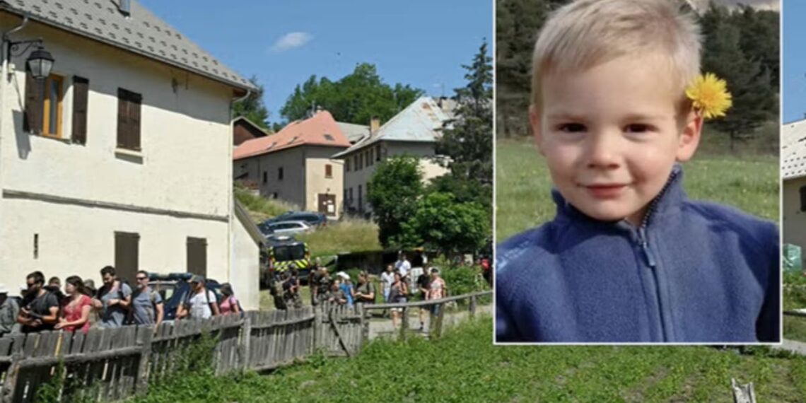 Emile Soleil: Roupas encontradas perto de restos mortais de criança francesa nos Alpes