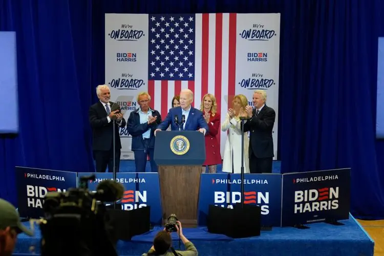 Familia Kennedy oficializa apoio a Biden em evento de campanha