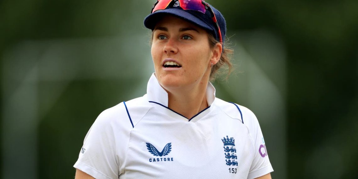 Nat Sciver-Brunt, da Inglaterra, é eleita a melhor jogadora de críquete feminina de Wisden no mundo