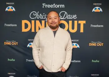 O restaurateur Momofuku, David Chang, pede desculpas por impor a marca registrada 'Chili Crunch'