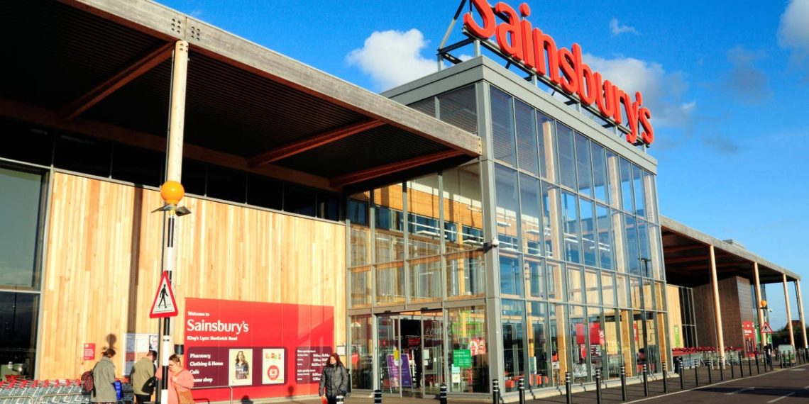 Sainsbury está preparada para um crescimento “forte” dos lucros, apesar da última falha nas entregas