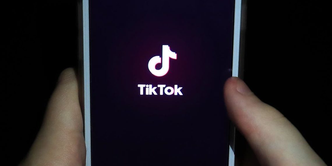 TikTok lança campanha incentivando os usuários a receberem a vacina MMR