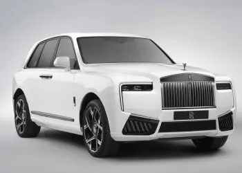 A reformulação da Rolls-Royce Cullinan traz um visual novo e novas opções