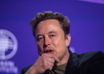 Chefes do WhatsApp e Meta AI em briga com Elon Musk