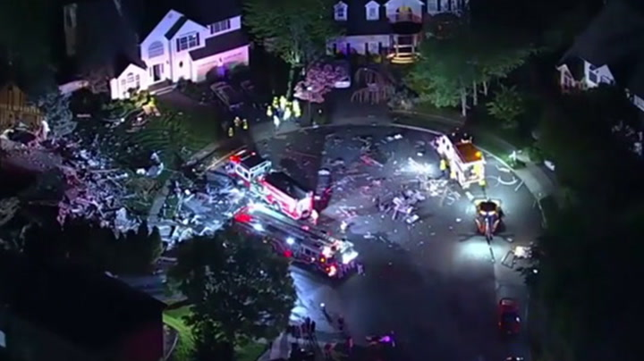 Casa em Nova Jersey e destruida por explosao fatal OU