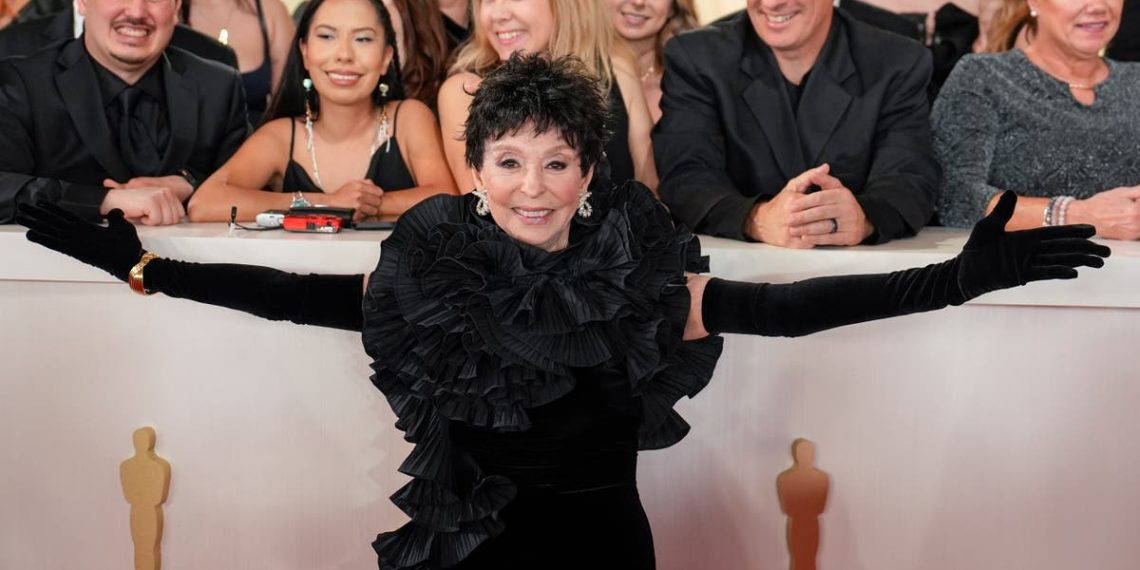 Como Rita Moreno usa honras como um próximo prêmio da televisão pública para promover sua filantropia