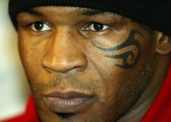 Mike Tyson sobre ser hipnotizado antes de cada luta: 'Fui criado desde os 13 ou 14 anos'