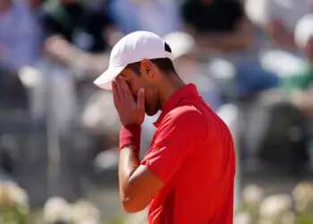 Novak Djokovic sofre pesada derrota para Alejandro Tabilo em Roma
