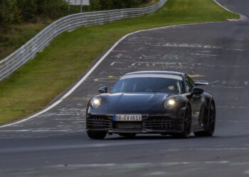 Novo Porsche 911 híbrido confirmado para revelação em 28 de maio