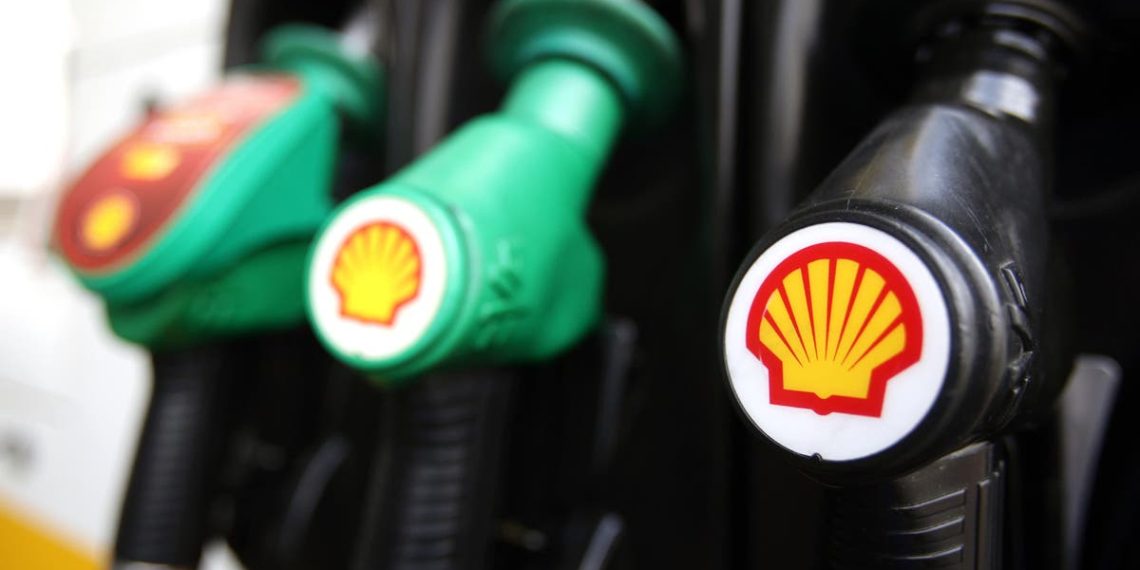 Os enormes lucros de £ 6,1 bilhões da Shell despertam a raiva dos ativistas climáticos