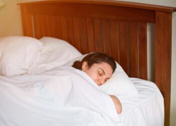Cientistas descobrem resultado chocante em estudo que analisa por que precisamos dormir