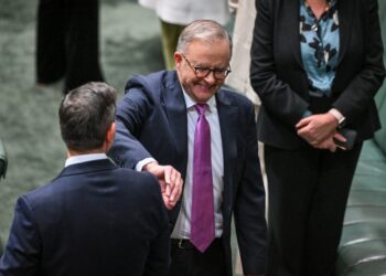 Primeiro-ministro australiano defende despejo de inquilino relutante de sua casa em Sydney