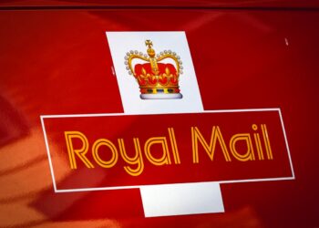 Proprietário do Royal Mail aprova acordo de aquisição de £ 3,5 bilhões com bilionário tcheco