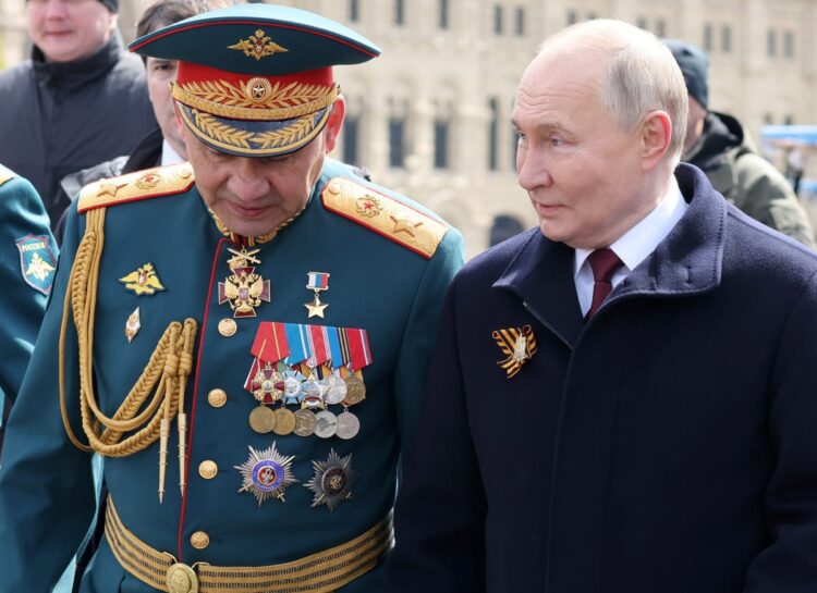 Putin trocara ministro da Defesa em reformulacao inesperada
