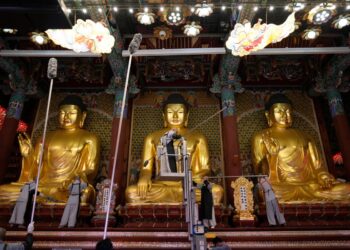 Quando é o aniversário de Buda e como é comemorado?